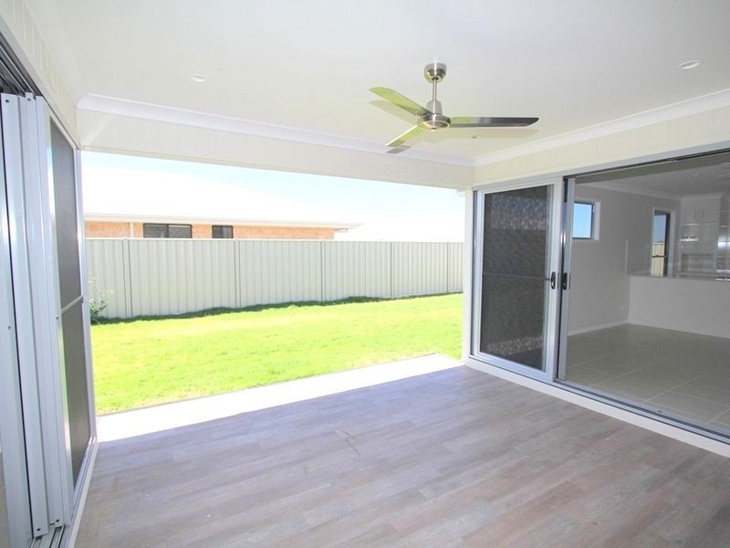 9 Spellman Street, Emerald QLD 4720