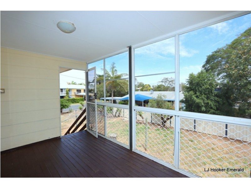 9 Colleen Avenue, Emerald QLD 4720