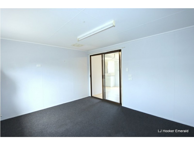 9 Colleen Avenue, Emerald QLD 4720