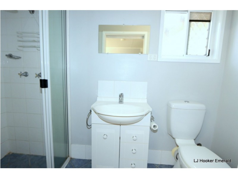 9 Colleen Avenue, Emerald QLD 4720