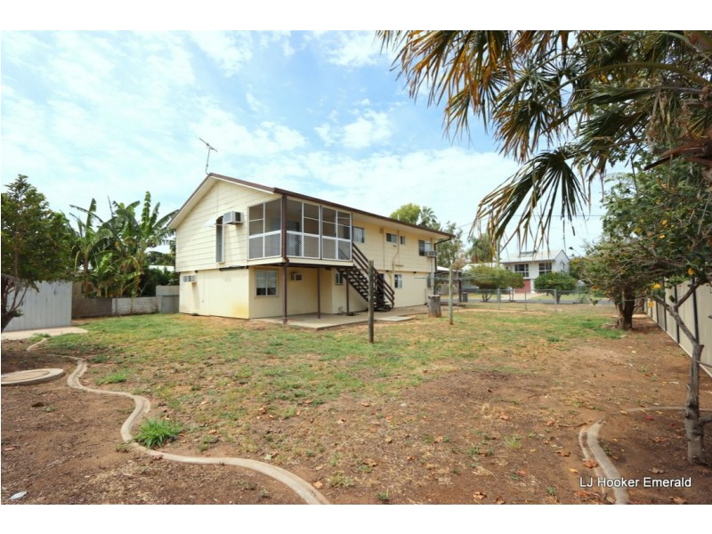 9 Colleen Avenue, Emerald QLD 4720