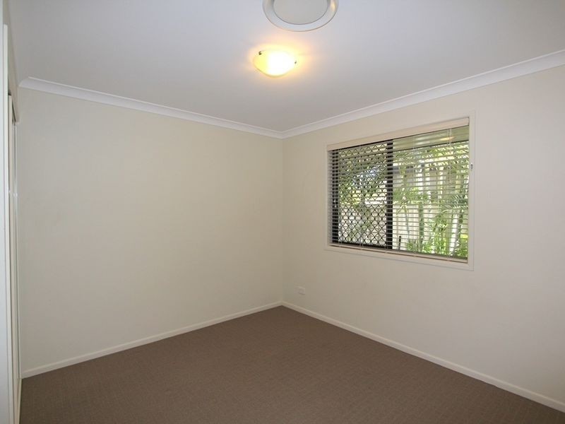 2/16 Joel Ernest, Emerald QLD 4720