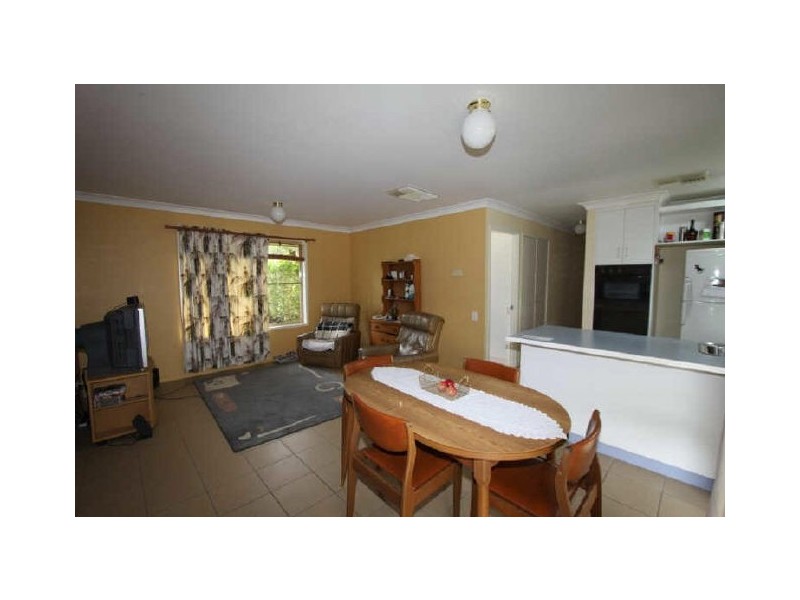 14 Jacqueline Drive, Emerald QLD 4720
