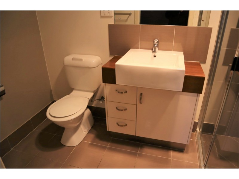 Unit 1/11 Brokenwood Street, Emerald QLD 4720