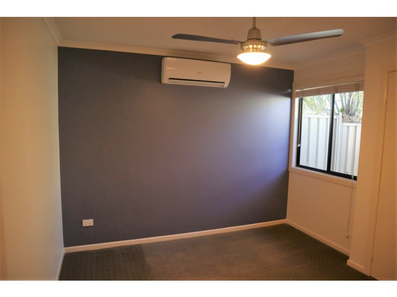 Unit 1/11 Brokenwood Street, Emerald QLD 4720