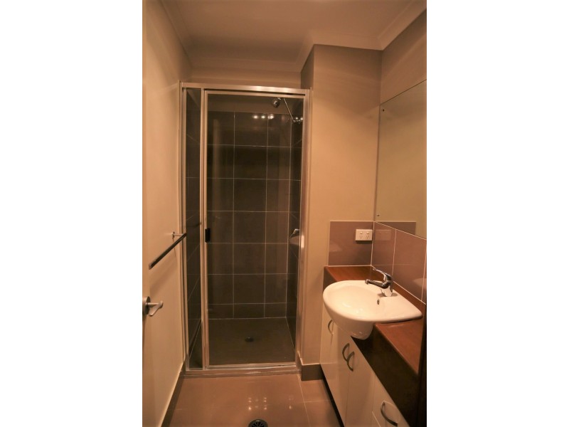 Unit 1/11 Brokenwood Street, Emerald QLD 4720