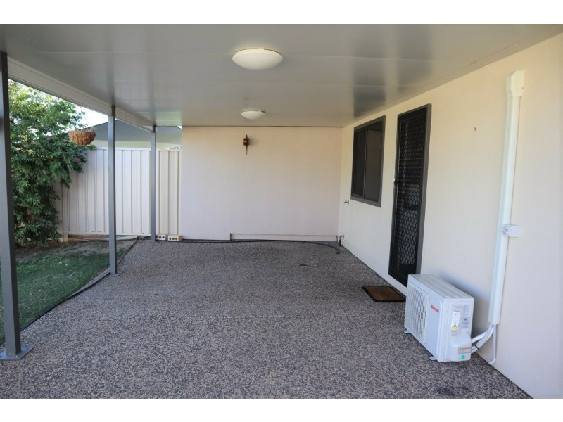 Unit 1/11 Brokenwood Street, Emerald QLD 4720