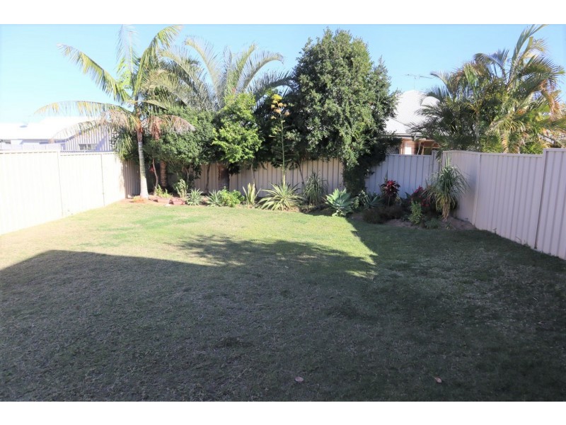 Unit 1/11 Brokenwood Street, Emerald QLD 4720