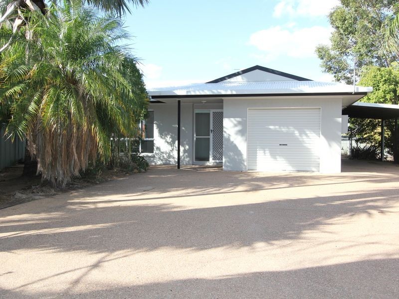 34 Barry Street, Emerald QLD 4720