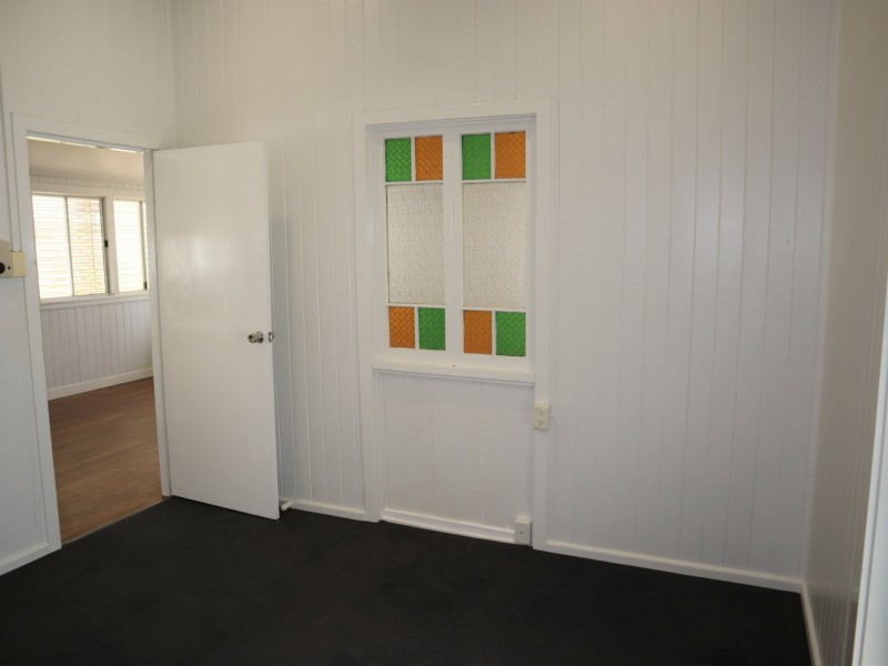 54 Yamala Street, Emerald QLD 4720