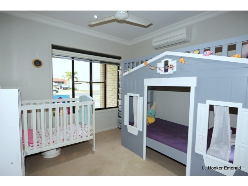 3 Desgrand Street, Emerald QLD 4720