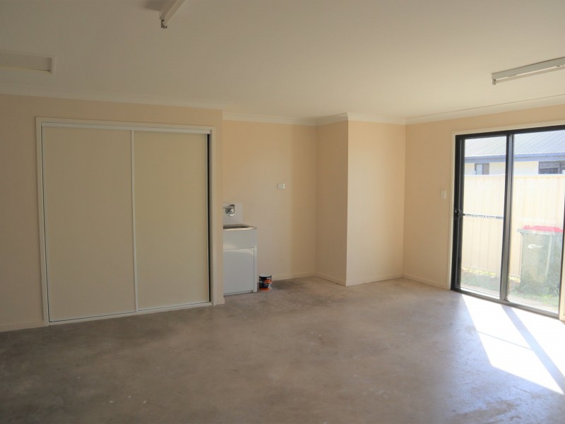 8 Baird Street, Emerald QLD 4720