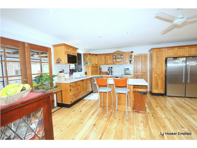 10 Rodeo Court, Emerald QLD 4720