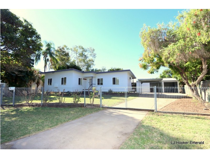 3 Edwards Pl, Emerald QLD 4720