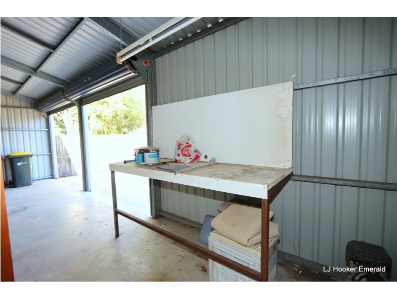 3 Edwards Pl, Emerald QLD 4720