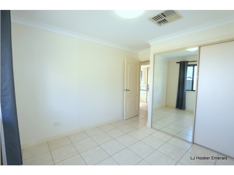 12 Saville Street, Emerald QLD 4720