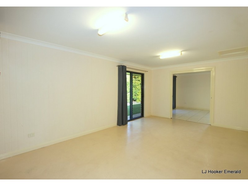 12 Saville Street, Emerald QLD 4720