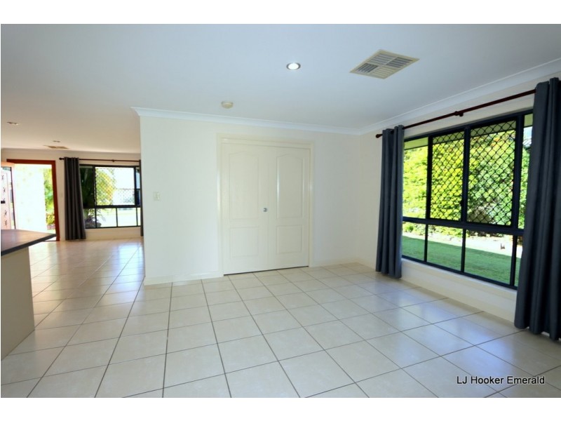 12 Saville Street, Emerald QLD 4720