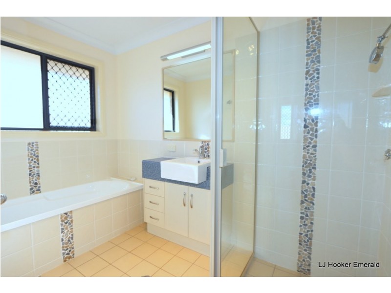 12 Saville Street, Emerald QLD 4720