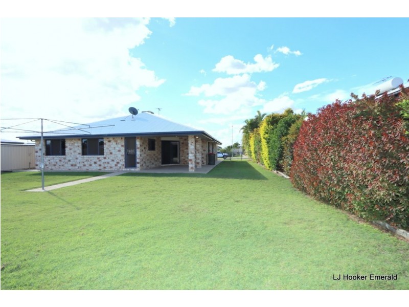 12 Saville Street, Emerald QLD 4720