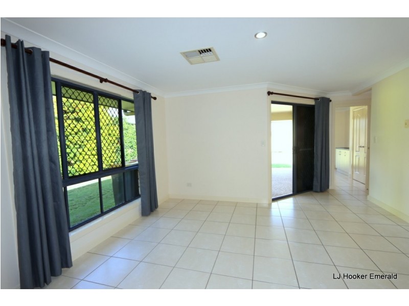 12 Saville Street, Emerald QLD 4720