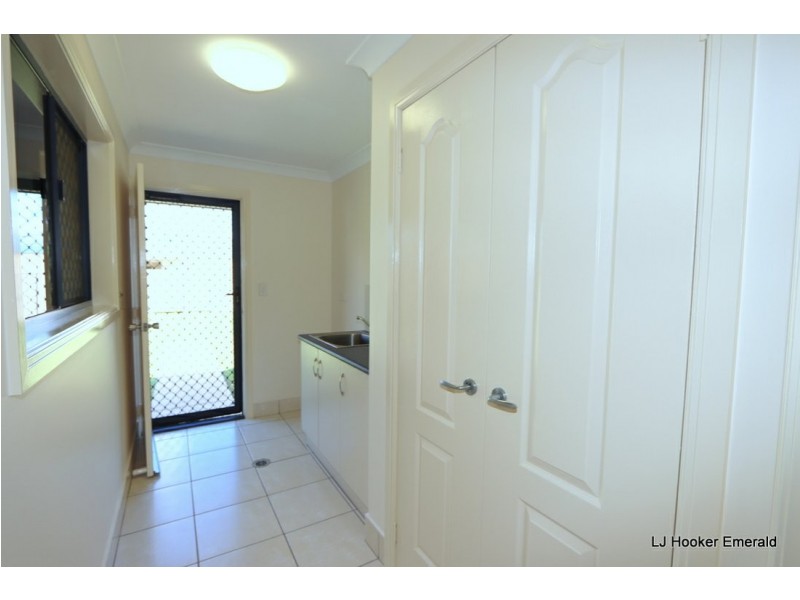 12 Saville Street, Emerald QLD 4720