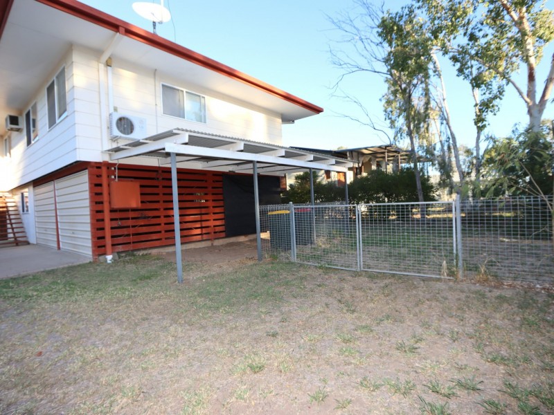 1 Eric Court, Emerald QLD 4720