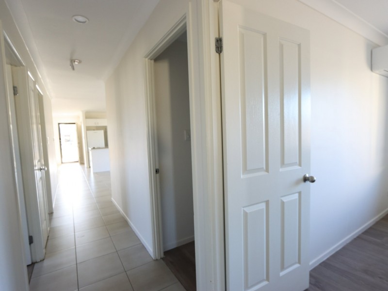 13 Lakeside Drive, Emerald QLD 4720