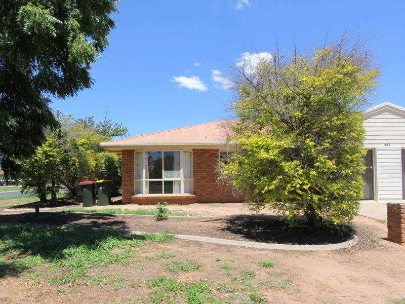 2/222 Borilla St, Emerald QLD 4720