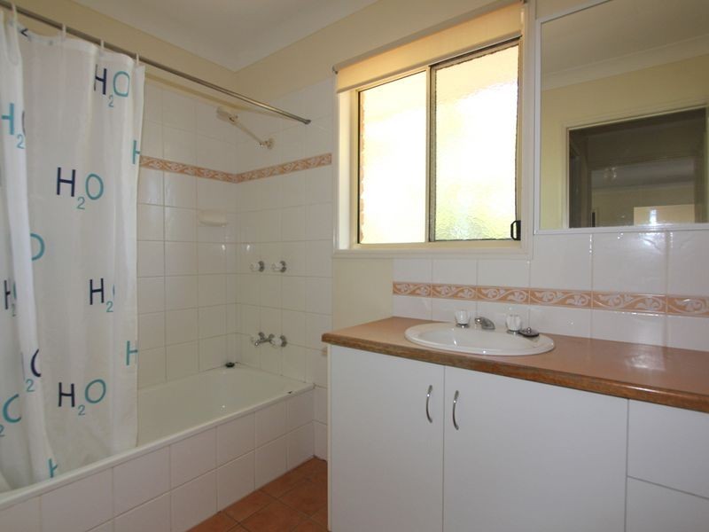 2/222 Borilla St, Emerald QLD 4720