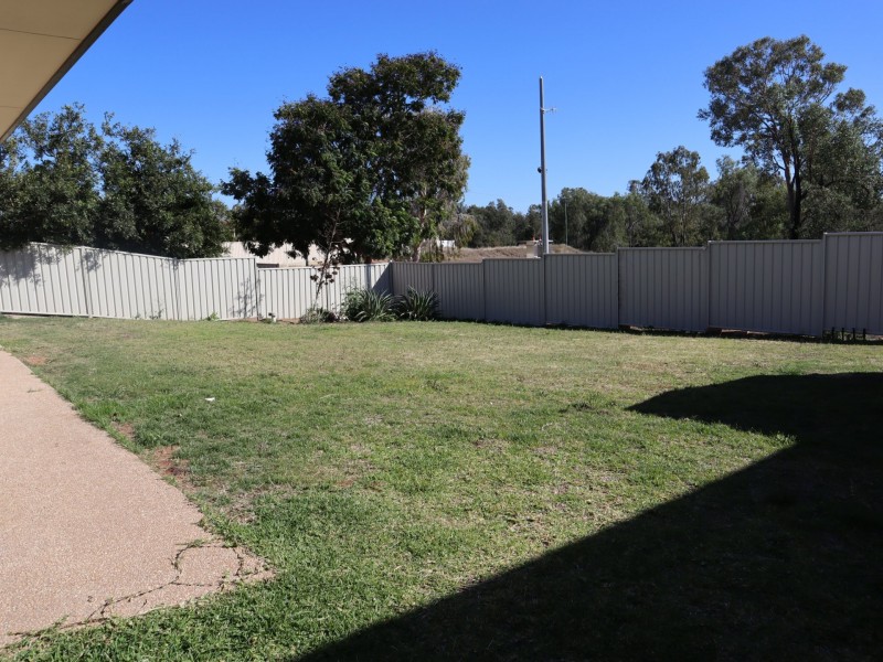 1 Saville Street, Emerald QLD 4720