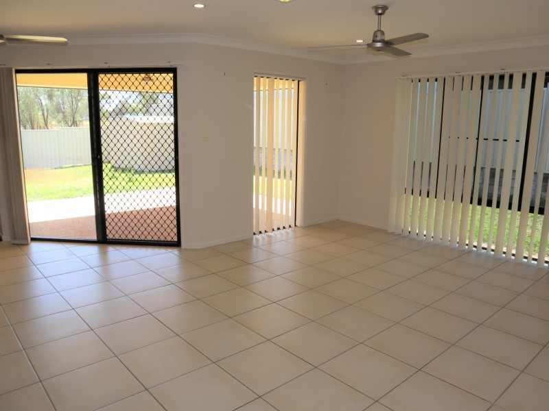 1 Saville Street, Emerald QLD 4720