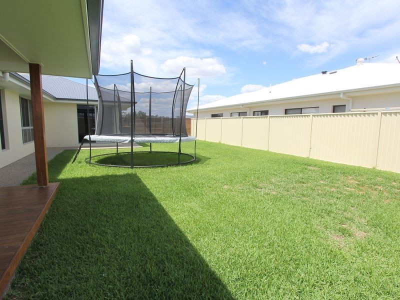 16 Flemington Road, Emerald QLD 4720