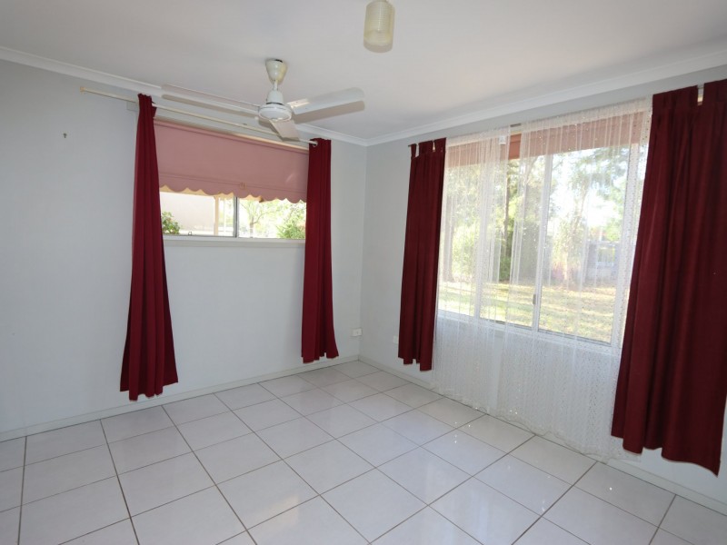 8 Roberts Street, Emerald QLD 4720