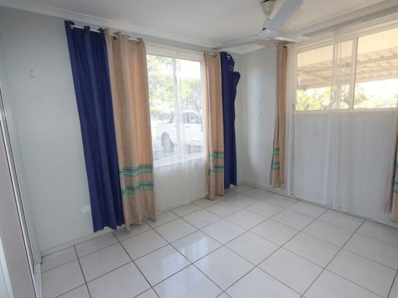 8 Roberts Street, Emerald QLD 4720