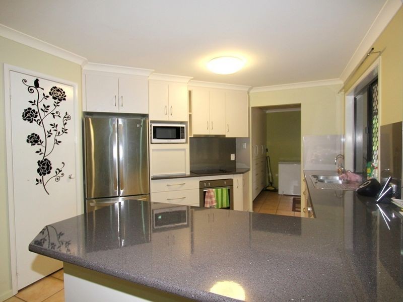 21 Coaker Drive, Emerald QLD 4720