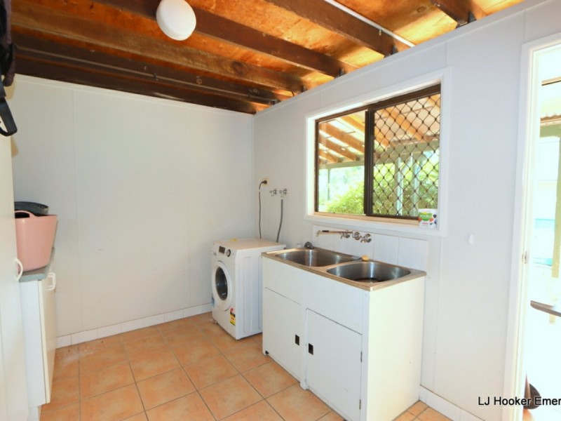 8 Ward Place, Emerald QLD 4720