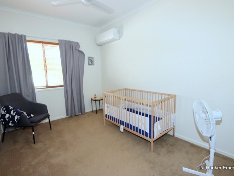 8 Ward Place, Emerald QLD 4720