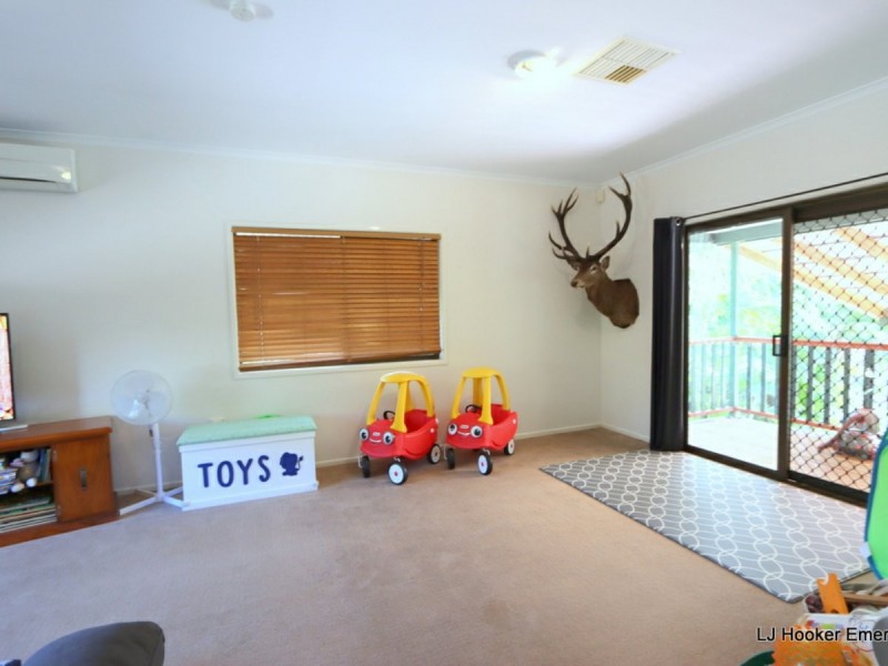 8 Ward Place, Emerald QLD 4720