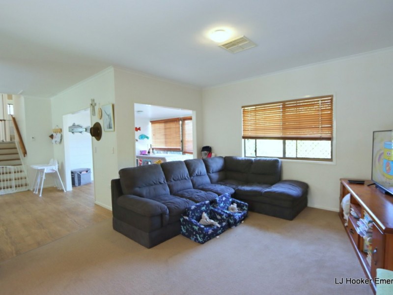 8 Ward Place, Emerald QLD 4720