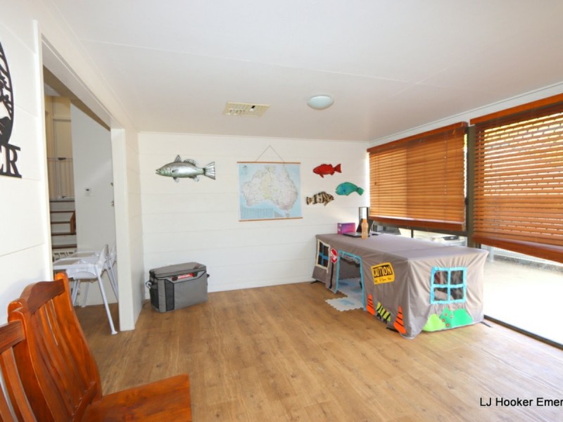 8 Ward Place, Emerald QLD 4720