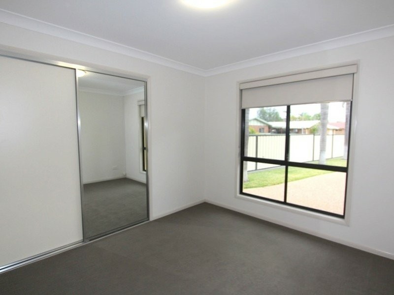 Unit 1 & 2/19 Louisa Court, Emerald QLD 4720