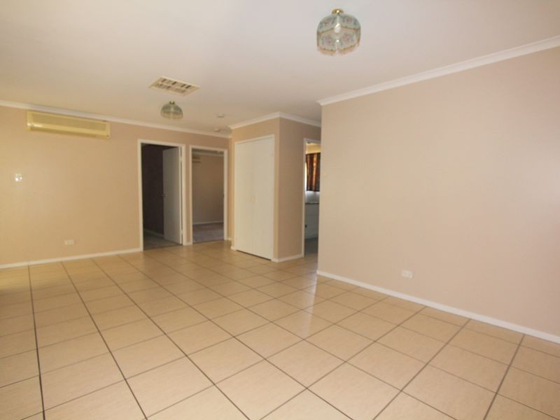 40 Staal Crescent, Emerald QLD 4720