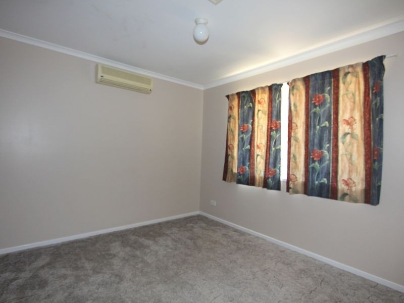40 Staal Crescent, Emerald QLD 4720