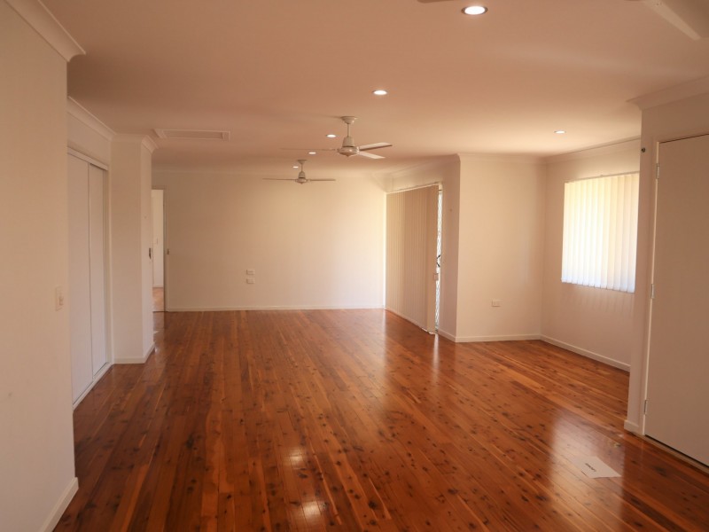 50 Retro Street, Emerald QLD 4720
