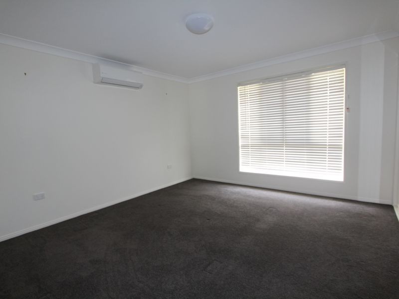 20 Callaghan Street, Emerald QLD 4720