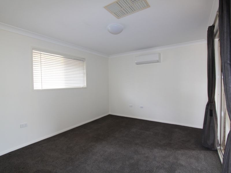 20 Callaghan Street, Emerald QLD 4720