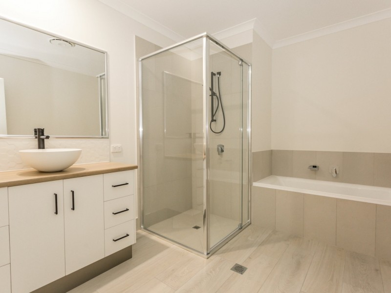 12 (Lot 29 Costello Court, Emerald QLD 4720