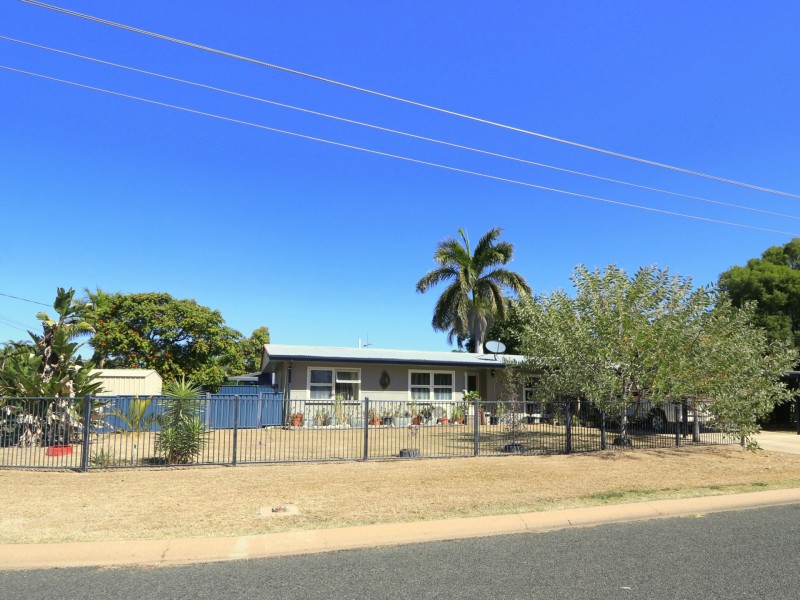 12 Copland Street, Emerald QLD 4720
