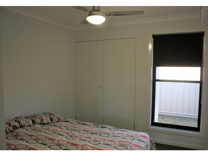 Unit 1/3 Duroux Street, Emerald QLD 4720